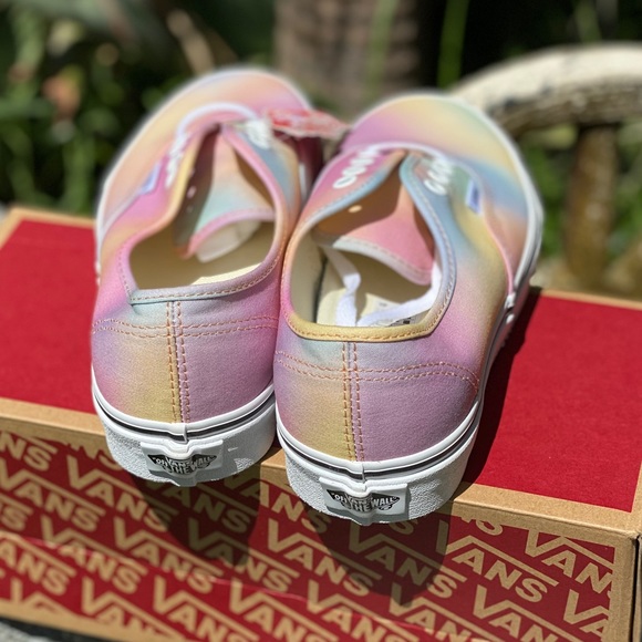 New Vans Authentic - Aura Shift Multi / True White - Picture 3 of 6